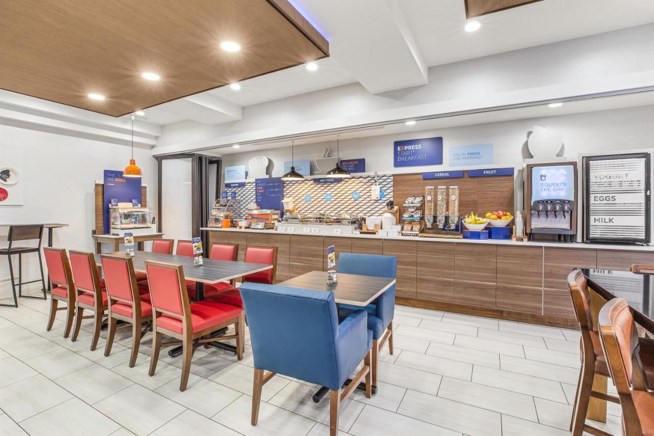 Holiday Inn Express & Suites Tacoma By Ihg Eksteriør billede