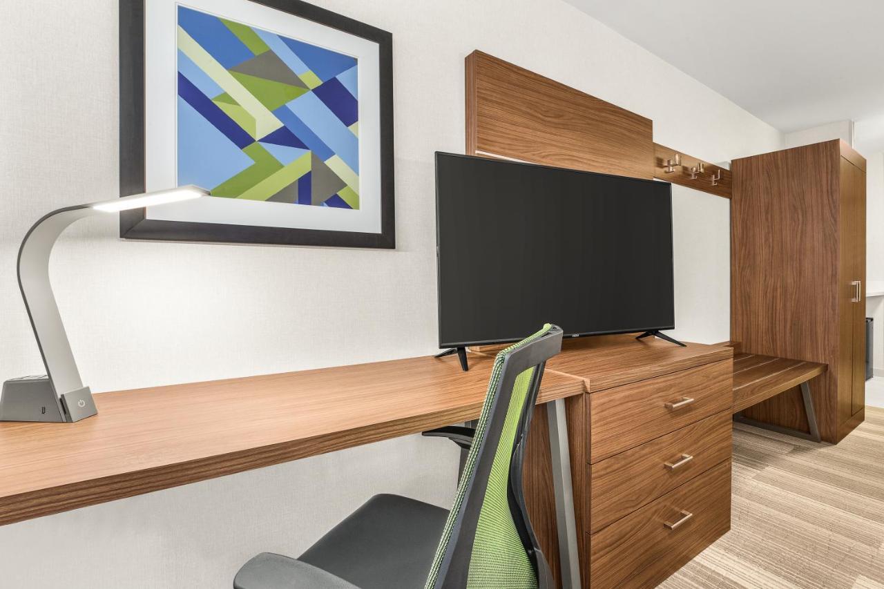 Holiday Inn Express & Suites Tacoma By Ihg Eksteriør billede