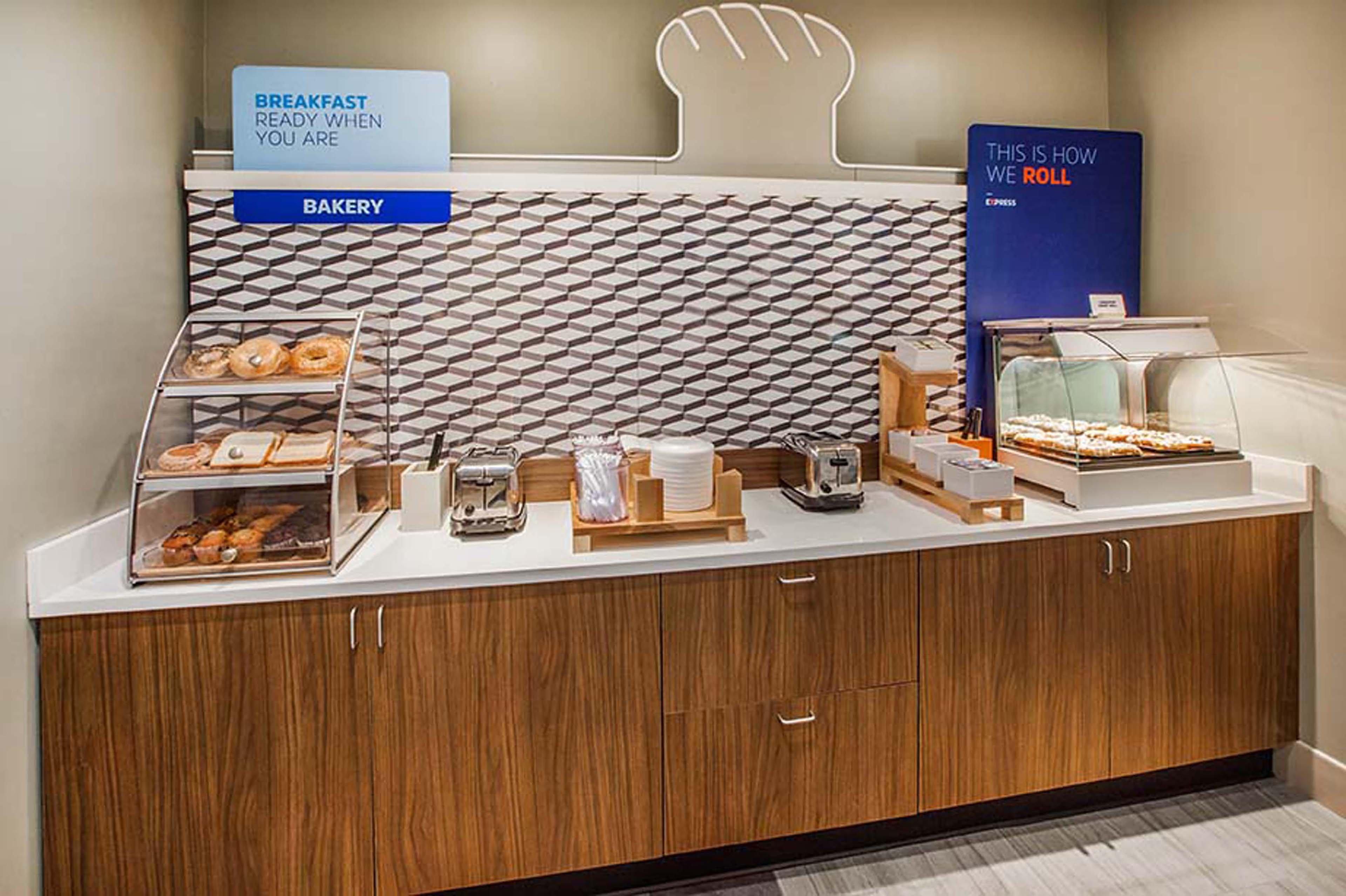 Holiday Inn Express & Suites Tacoma By Ihg Eksteriør billede